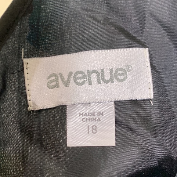 Avenue Dress Blue Black Floral 18 - Picture 13 of 16